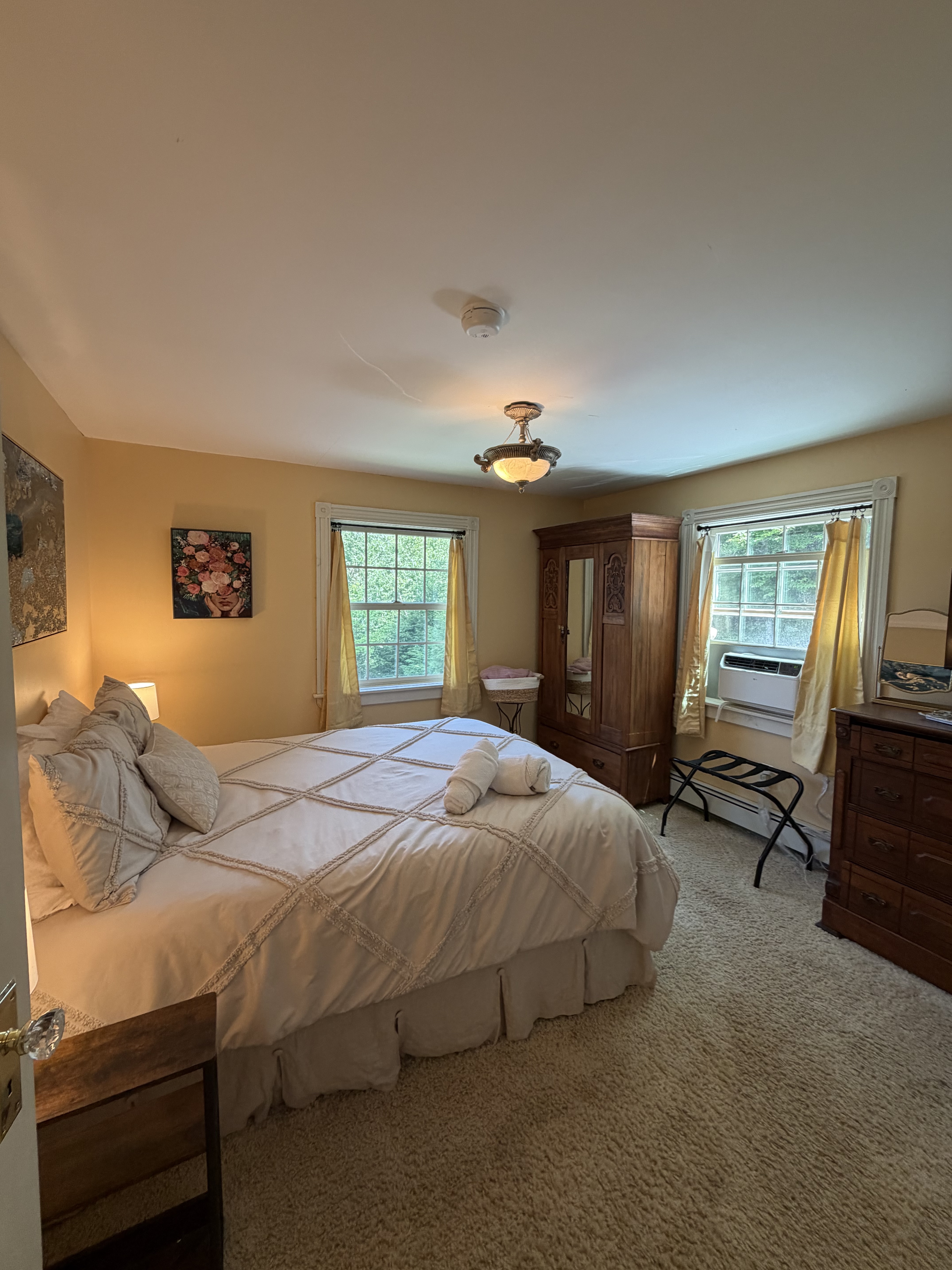 Stonewood guest bedroom detail